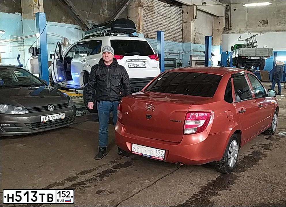 Фото автомобиля LADA 2190 GRANTA, 2015 — госномер Н513ТВ152. Цвет: ОРАНЖЕВЫЙ