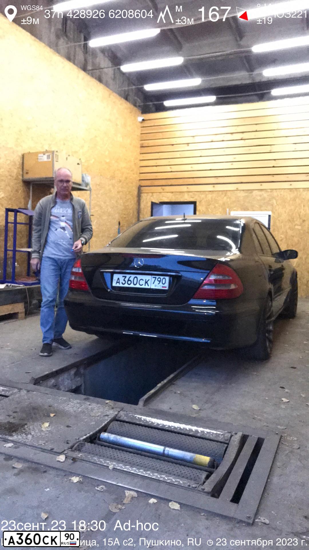 Фото автомобиля MERCEDES E-KLASSE, 2002 — госномер А360СК790. Цвет: ЧЕРНЫЙ