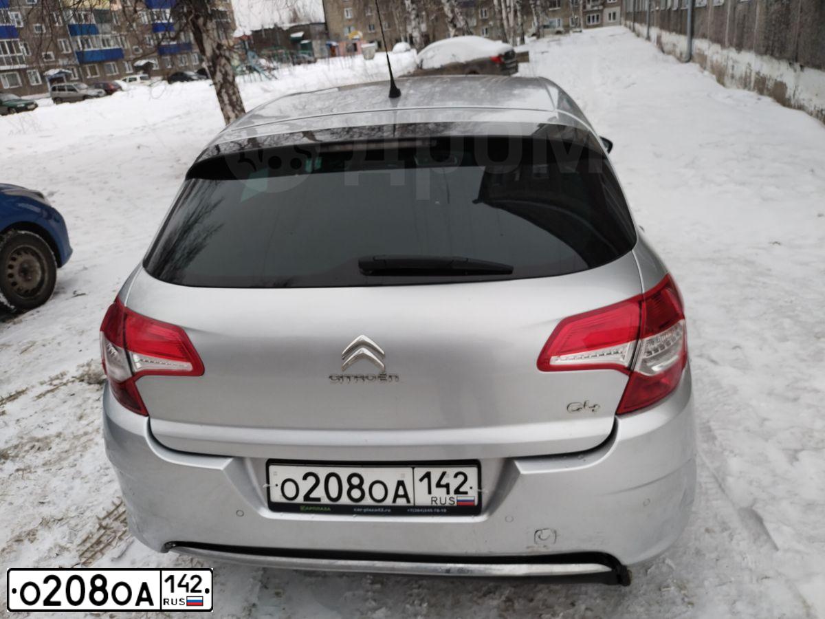 Фото автомобиля CITROEN C4, 2013 — госномер О208ОА142. Цвет: СЕРЕБРИСТЫЙ