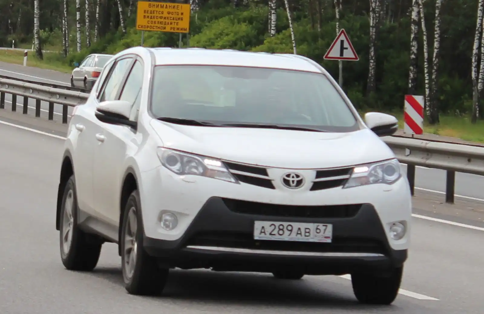 Фото автомобиля TOYOTA RAV4, 2014 — госномер А289АВ67. Цвет: БЕЛЫЙ 