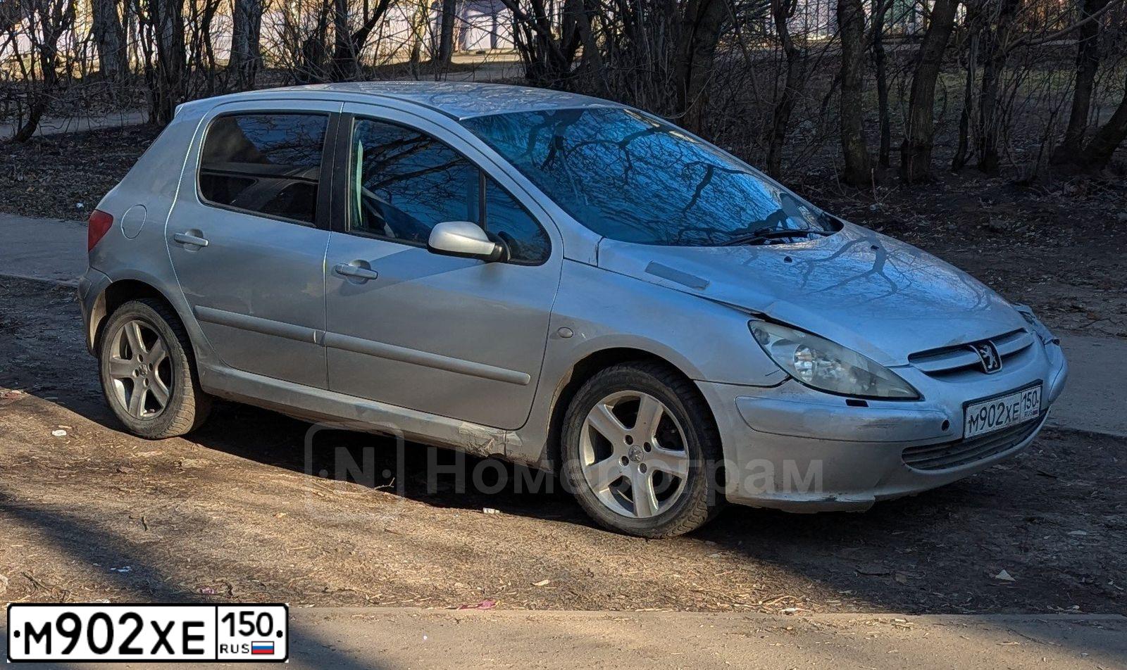 Фото автомобиля PEUGEOT 307, 2004 — госномер М902ХЕ150. Цвет: СЕРЫЙ