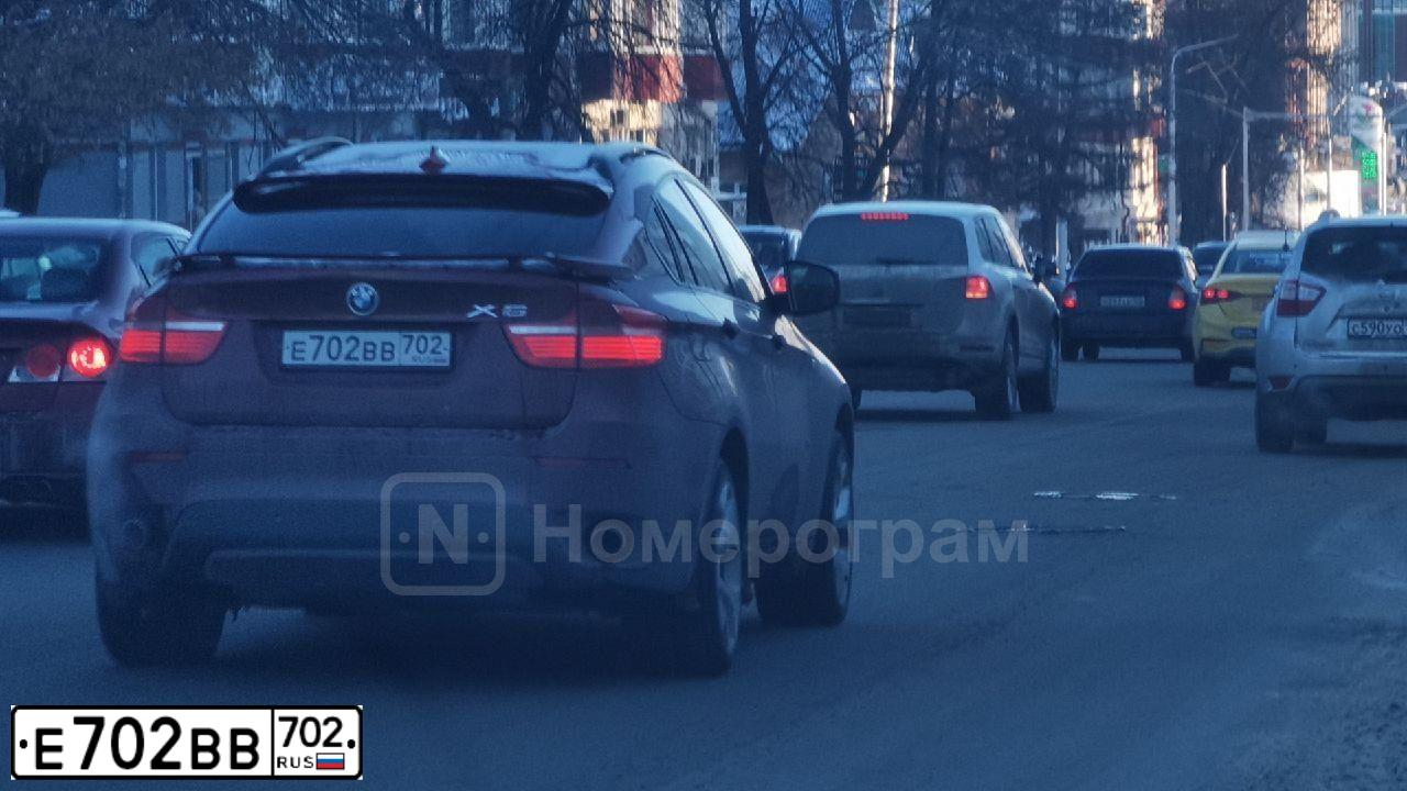 Фото автомобиля BMW X6, 2010 — госномер Т059ТР59. Цвет: КРАСНЫЙ МЕТАЛЛИК