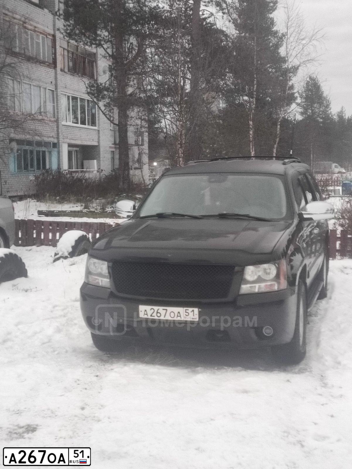 Фото автомобиля CHEVROLET TAHOE, 2008 — госномер А267ОА51. Цвет: ЧЕРНЫЙ