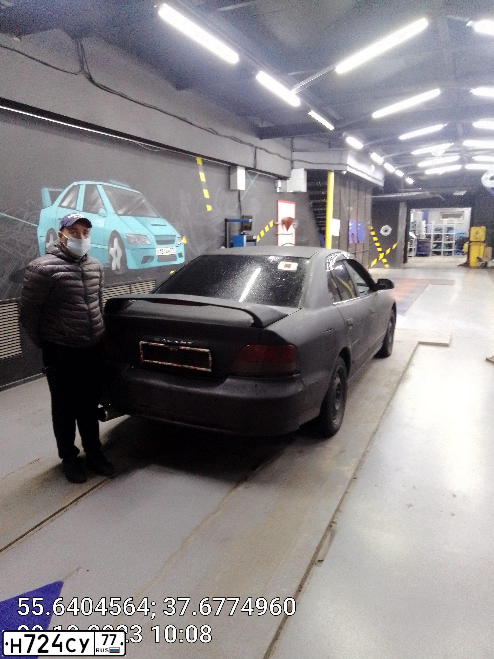 Фото автомобиля MITSUBISHI GALANT, 2003 — госномер Н724СУ77. Цвет: СЕРЕБРИСТЫЙ