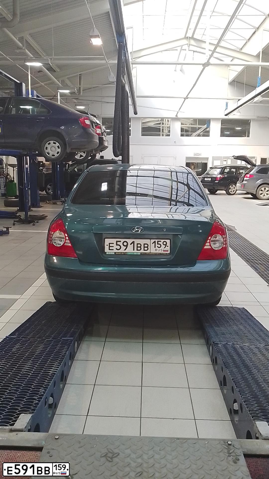 Фото автомобиля HYUNDAI ELANTRA, 2004 — госномер Т244КВ196. Цвет: ЗЕЛЕНЫЙ