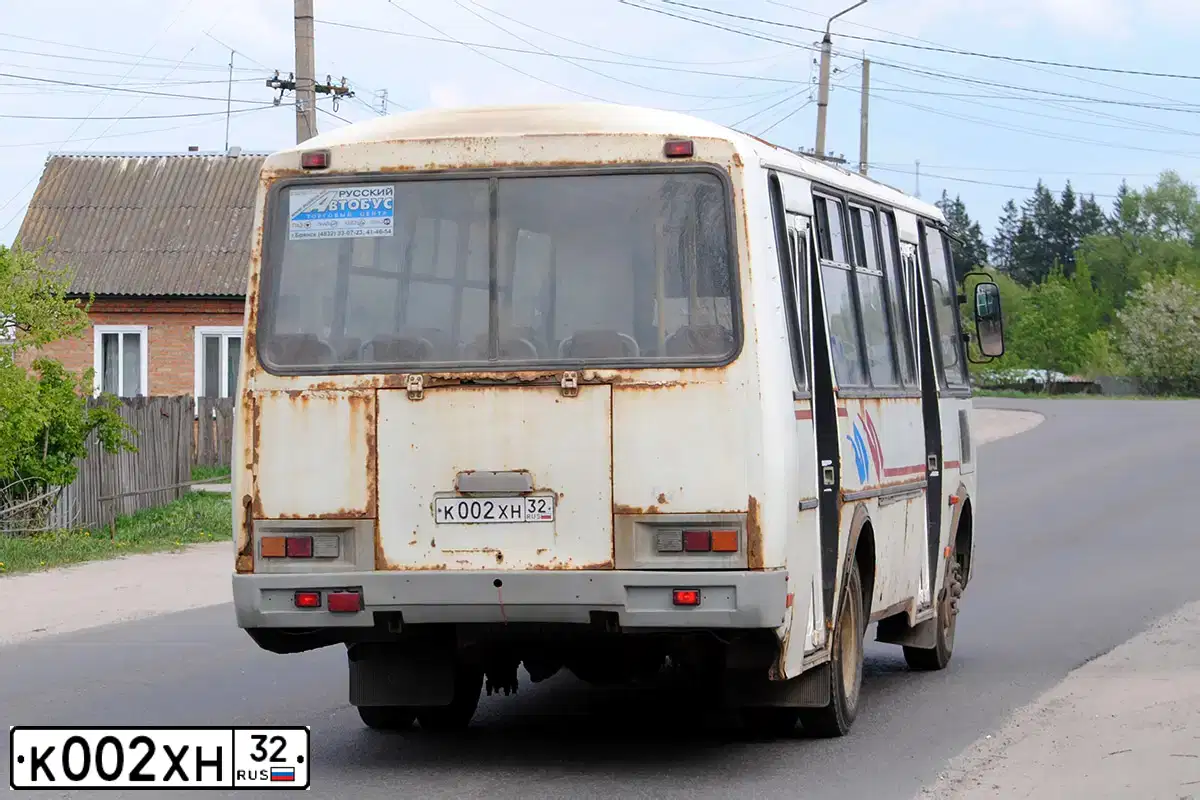 Фото автомобиля PAZ 4234, 2010 — госномер К002ХН32. Цвет: Белый