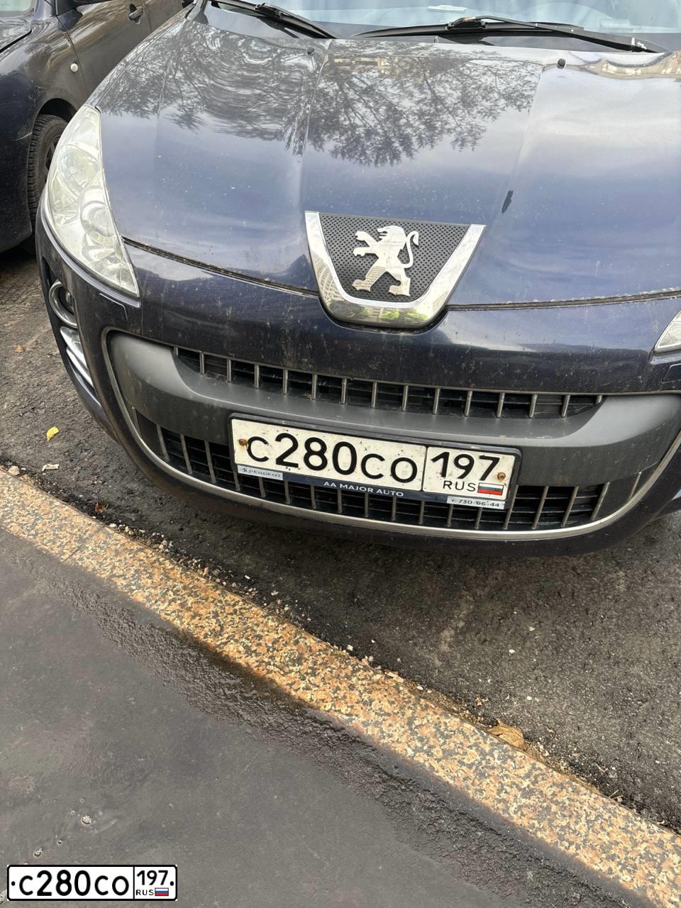 Фото автомобиля PEUGEOT 4007, 2011 — госномер С280СО197. Цвет: СИНИЙ
