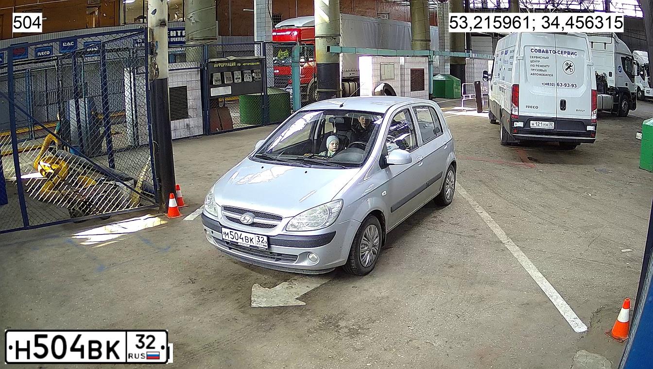Фото автомобиля HYUNDAI GETZ, 2007 — госномер М504ВК32. Цвет: Серебристый