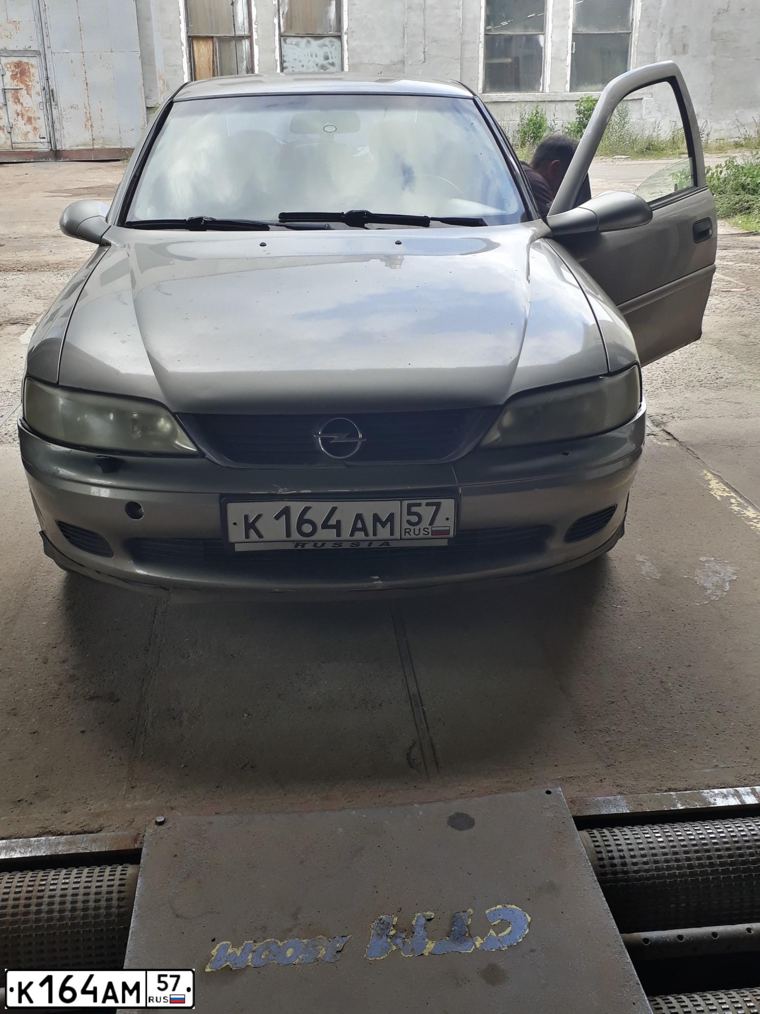Фото автомобиля OPEL VECTRA, 1999 — госномер К164АМ57. Цвет: СЕРЫЙ