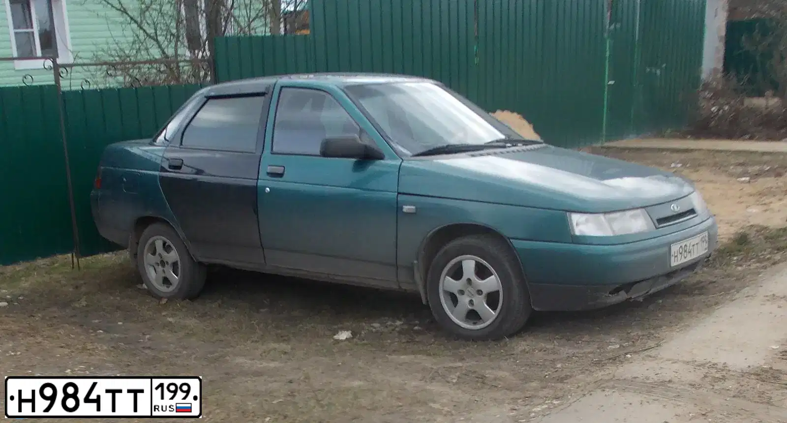 Фото автомобиля LADA 2110, 2000 — госномер Н984ТТ199. Цвет: ЗЕЛЕНЫЙ