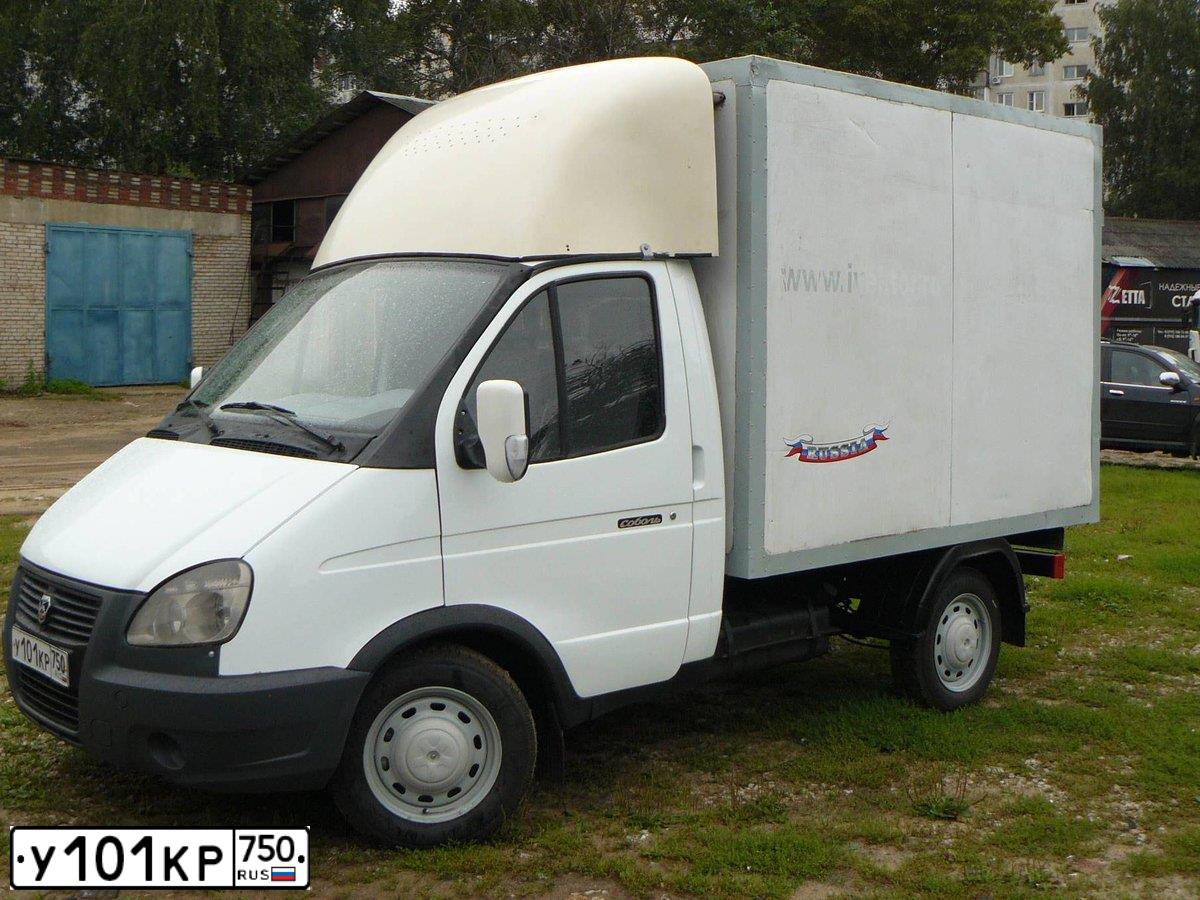 Фото автомобиля GAZ 2310 SOBOL, 2006 — госномер Н464АР126. Цвет: Белый
