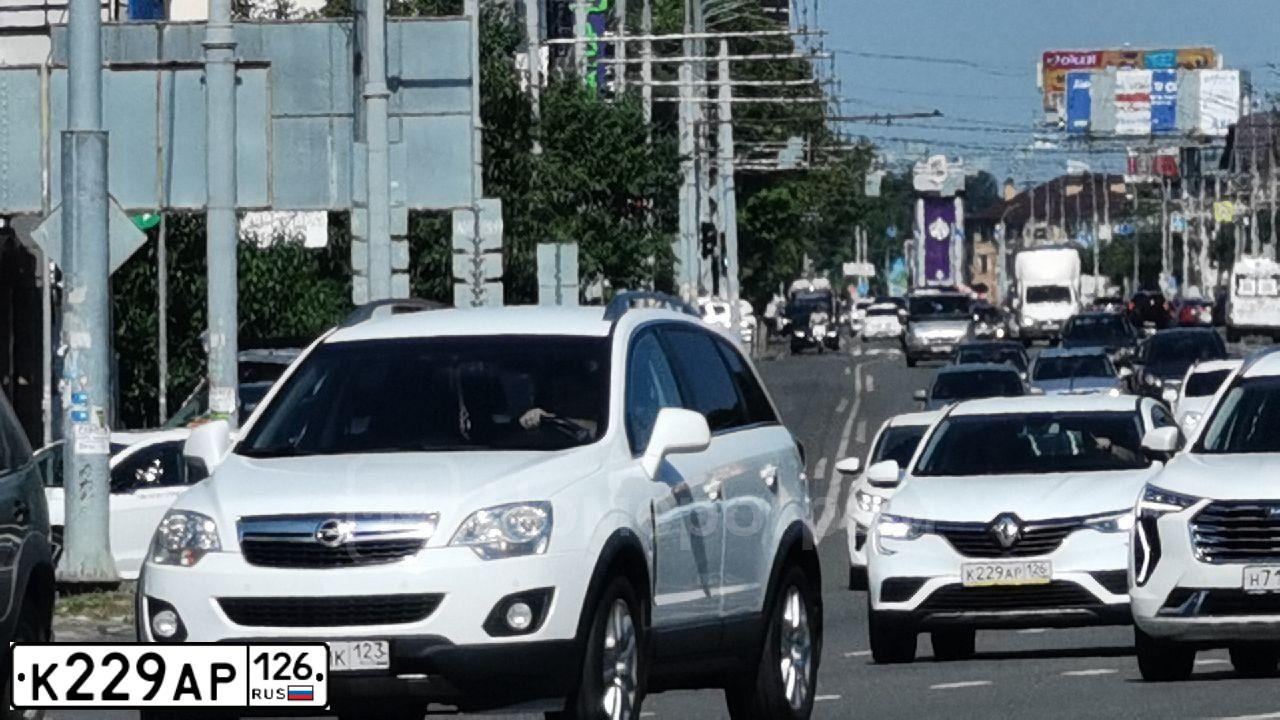 Фото автомобиля VOLKSWAGEN POLO, 2020 — госномер К229АР126. Цвет: синий