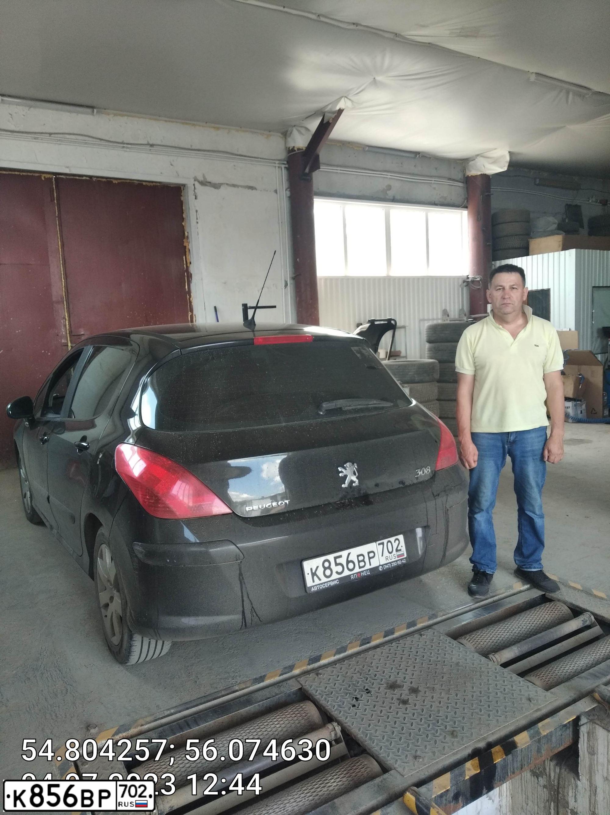 Фото автомобиля PEUGEOT 308, 2008 — госномер М664ЕВ702