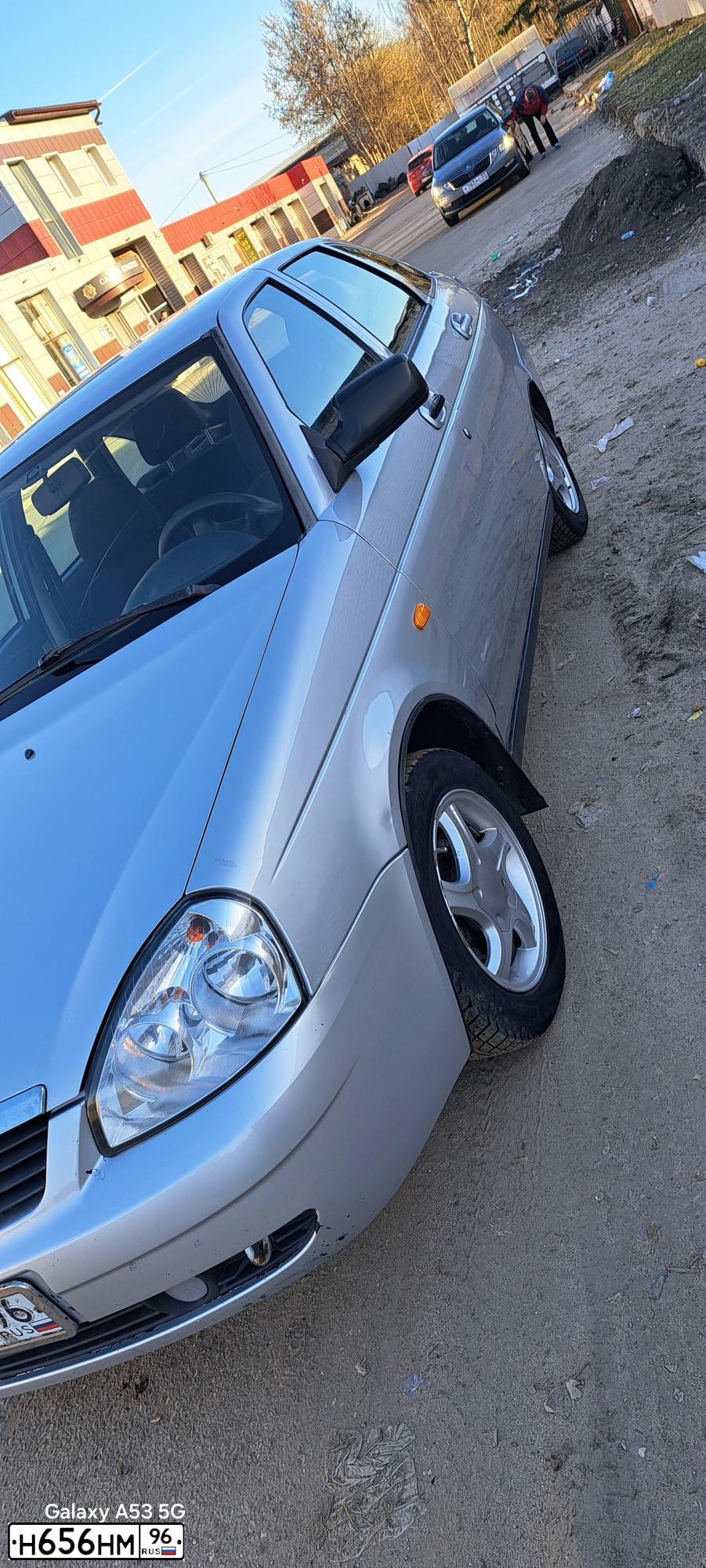 Фото автомобиля LADA PRIORA, 2008 — госномер Р802ВО82. Цвет: СВЕТЛО-СЕРЕБРИСТЫЙ МЕТАЛЛ