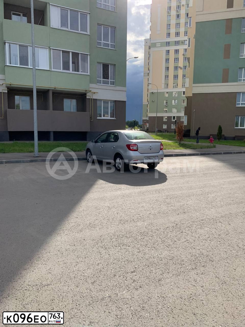 Фото автомобиля RENAULT LOGAN, 2016 — госномер К096ЕО763. Цвет: СВЕТЛО-СЕРЫЙ