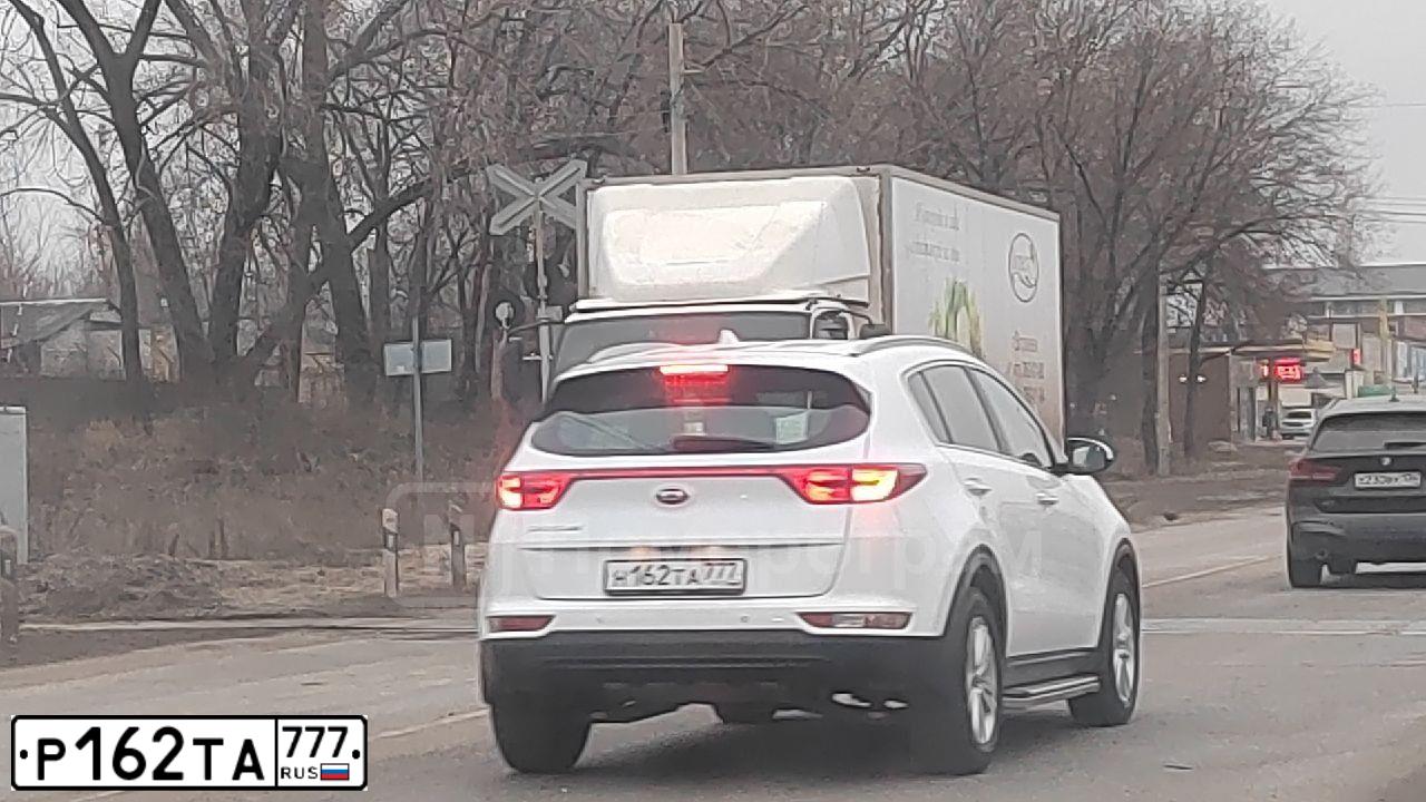 Фото автомобиля MERCEDES C-KLASSE, 2016 — госномер М653АН790. Цвет: Белый