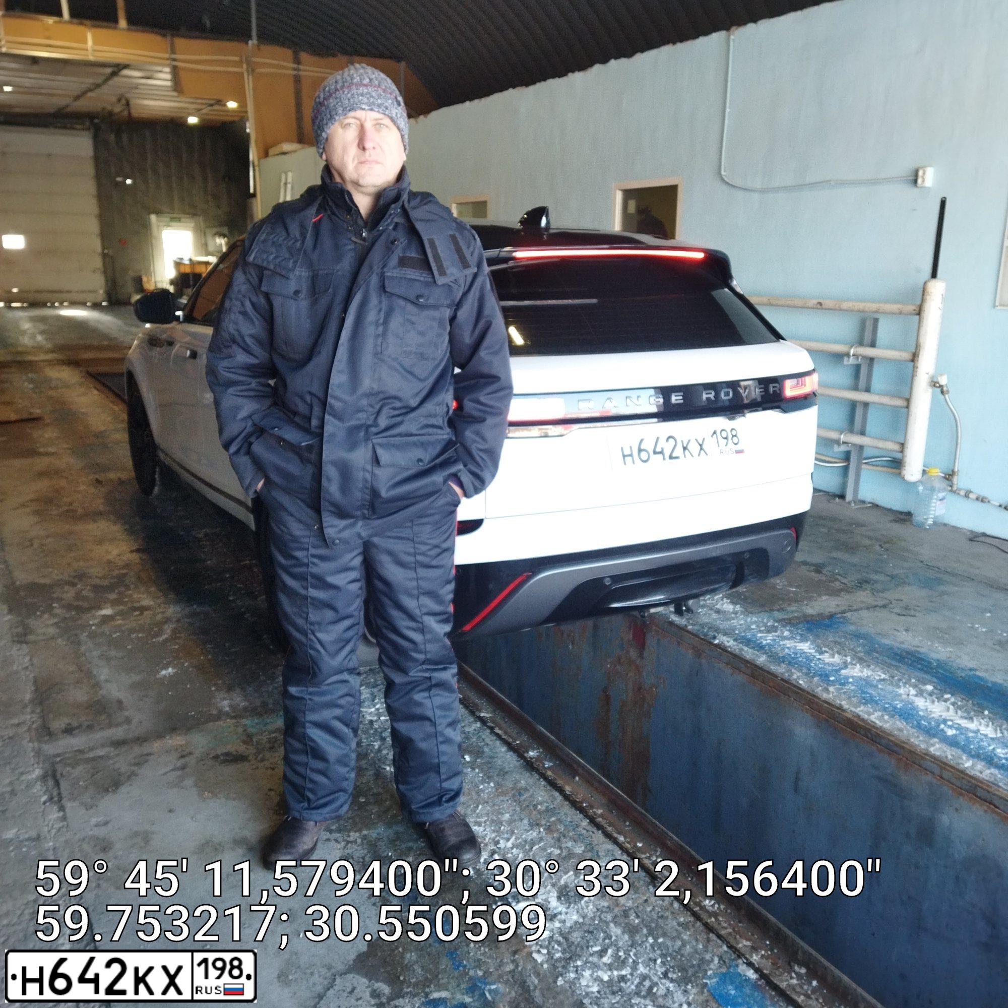 Фото автомобиля LANDROVER RANGE ROVER VELAR, 2019 — госномер О287МР178. Цвет: Белый