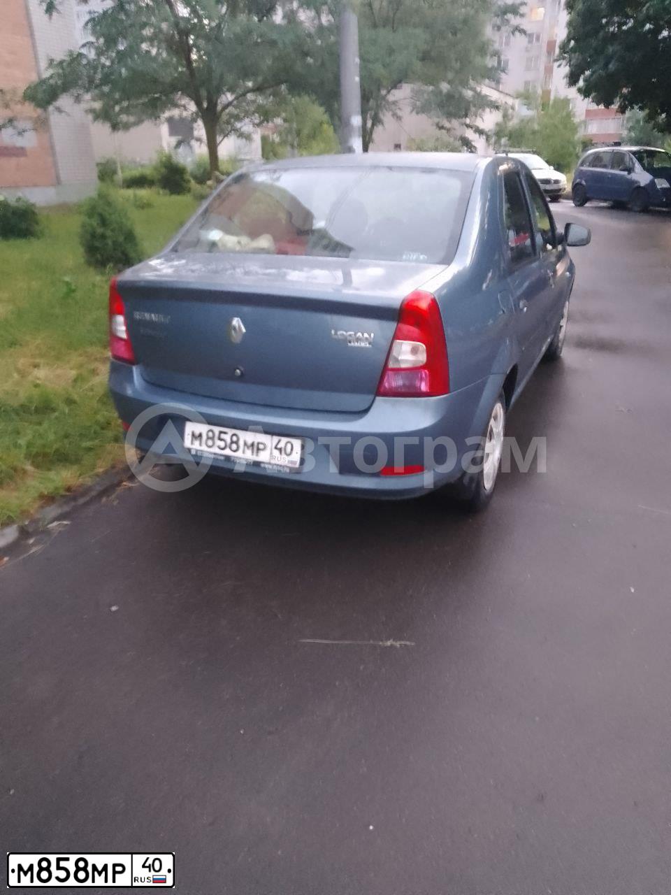 Фото автомобиля RENAULT LOGAN, 2011 — госномер М858МР40. Цвет: СИНИЙ