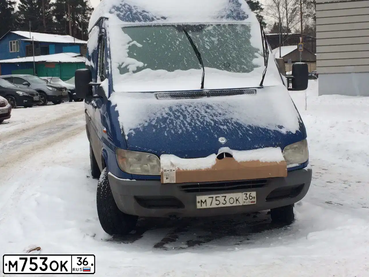 Фото автомобиля MERCEDES SPRINTER, 2002 — госномер С321ХВ750. Цвет: синий