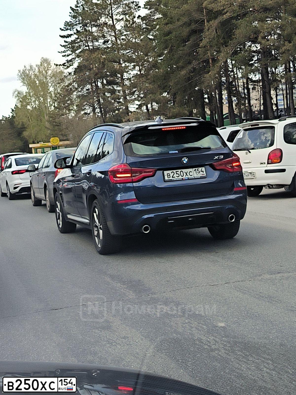 Фото автомобиля LEXUS IS, 2007 — госномер В250ХС154. Цвет: серебристый