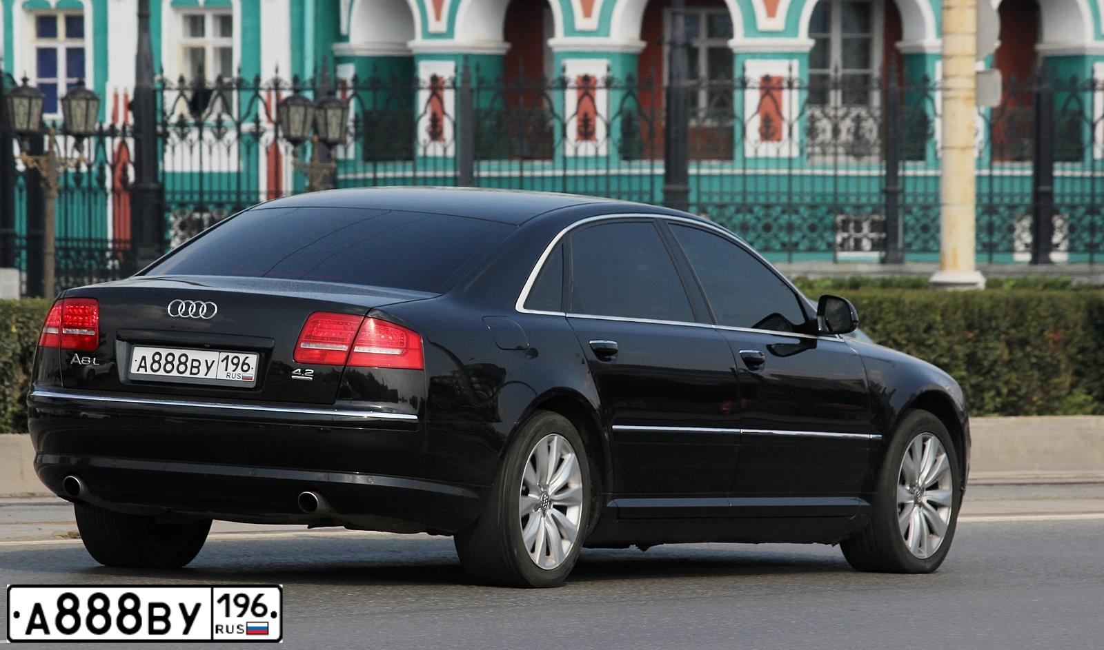 Фото автомобиля TOYOTA AVENSIS, 2005 — госномер А888ВУ196. Цвет: ТЕМНО-СИНИЙ