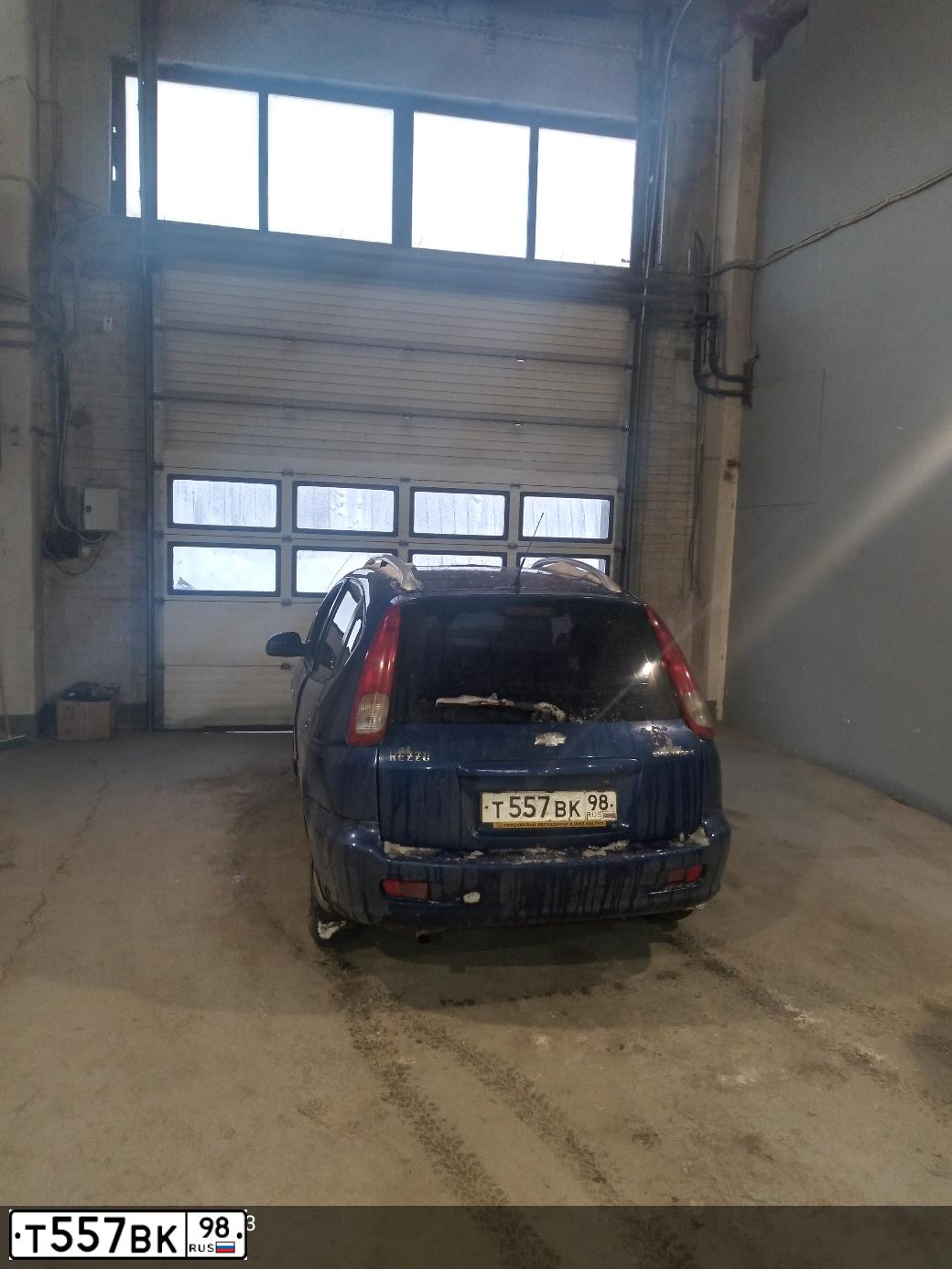 Фото автомобиля CHEVROLET REZZO, 2008 — госномер Т557ВК98. Цвет: синий