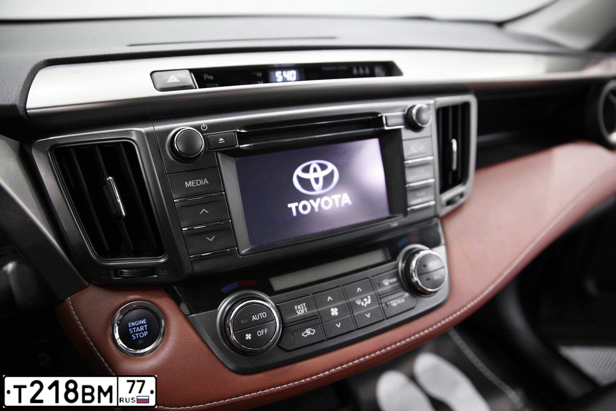 Фото автомобиля TOYOTA RAV4, 2013 — госномер В265КУ790