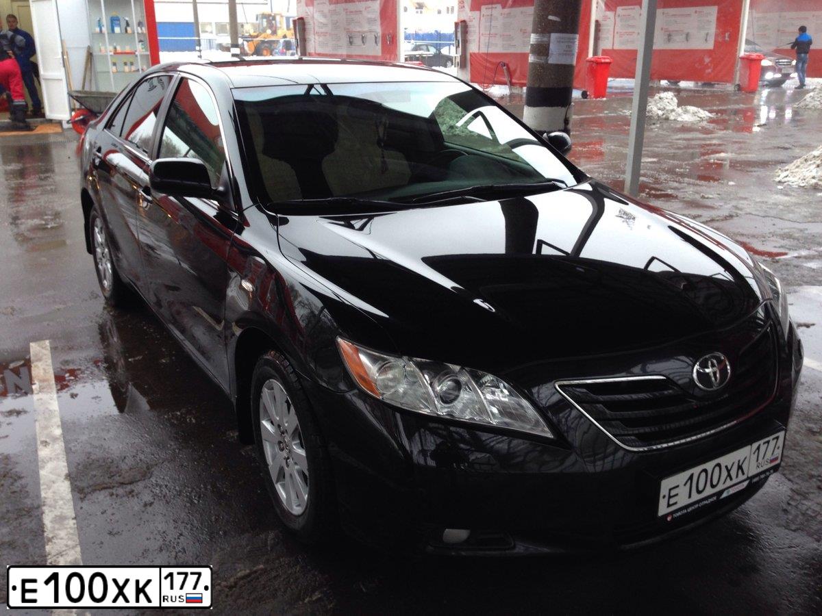 Фото автомобиля TOYOTA CAMRY, 2008 — госномер Т533ХО73. Цвет: ЧЕРНЫЙ