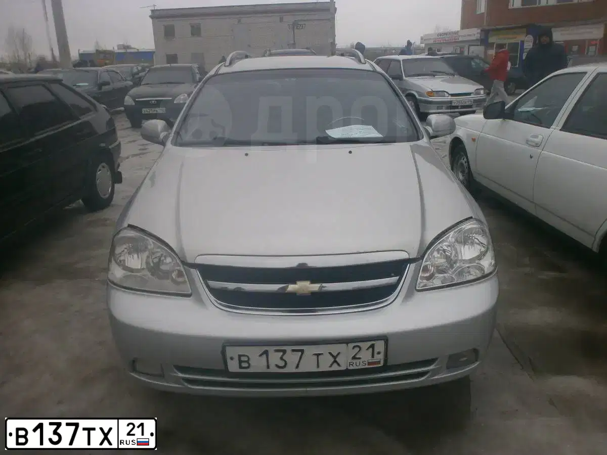 Фото автомобиля CHEVROLET LACETTI, 2008 — госномер К538КА21. Цвет: СЕРЕБРИСТЫЙ