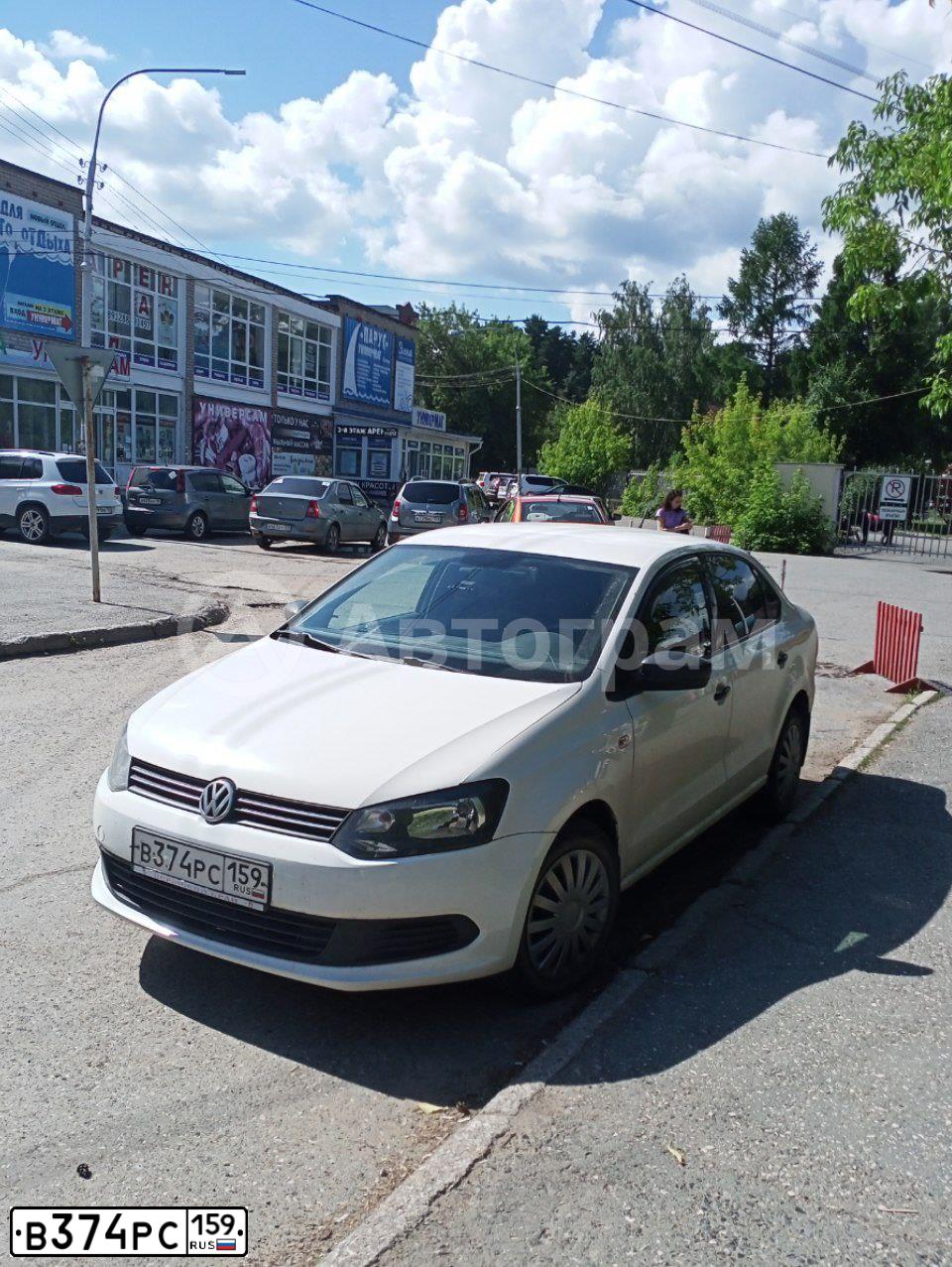 Фото автомобиля VOLKSWAGEN POLO, 2012 — госномер В374РС159