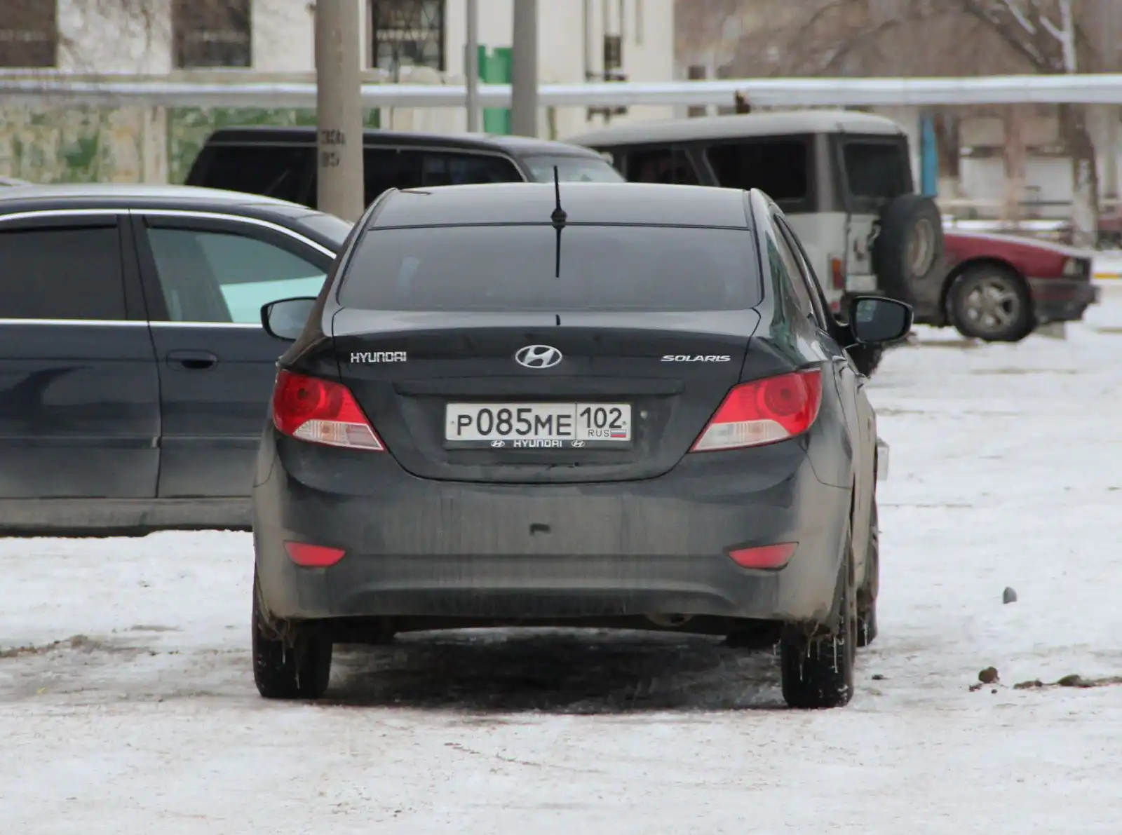Фото автомобиля HYUNDAI SOLARIS, 2011 — госномер Р466УУ790. Цвет: ЧЕРНЫЙ