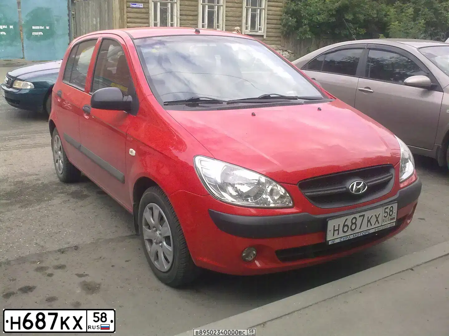 Фото автомобиля HYUNDAI GETZ, 2010 — госномер Р170ХУ58. Цвет: Красный