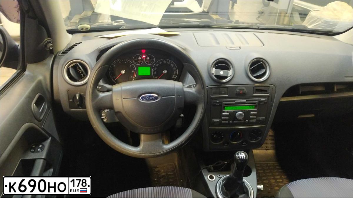 Фото автомобиля FORD FUSION, 2011 — госномер Т015АТ198. Цвет: ЧЕРНЫЙ