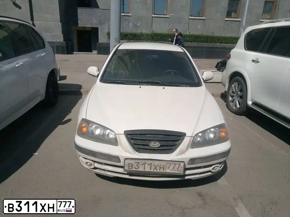 Фото автомобиля HYUNDAI ELANTRA, 2005 — госномер Р691ММ797. Цвет: Белый