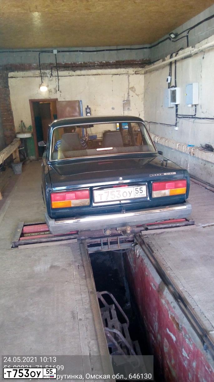 Фото автомобиля LADA 2107, 2005 — госномер А505УЕ72. Цвет: Темно-зеленый