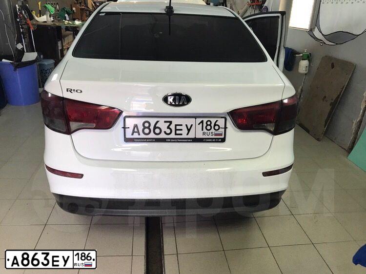Фото автомобиля KIA RIO, 2017 — госномер С340МХ70. Цвет: Белый