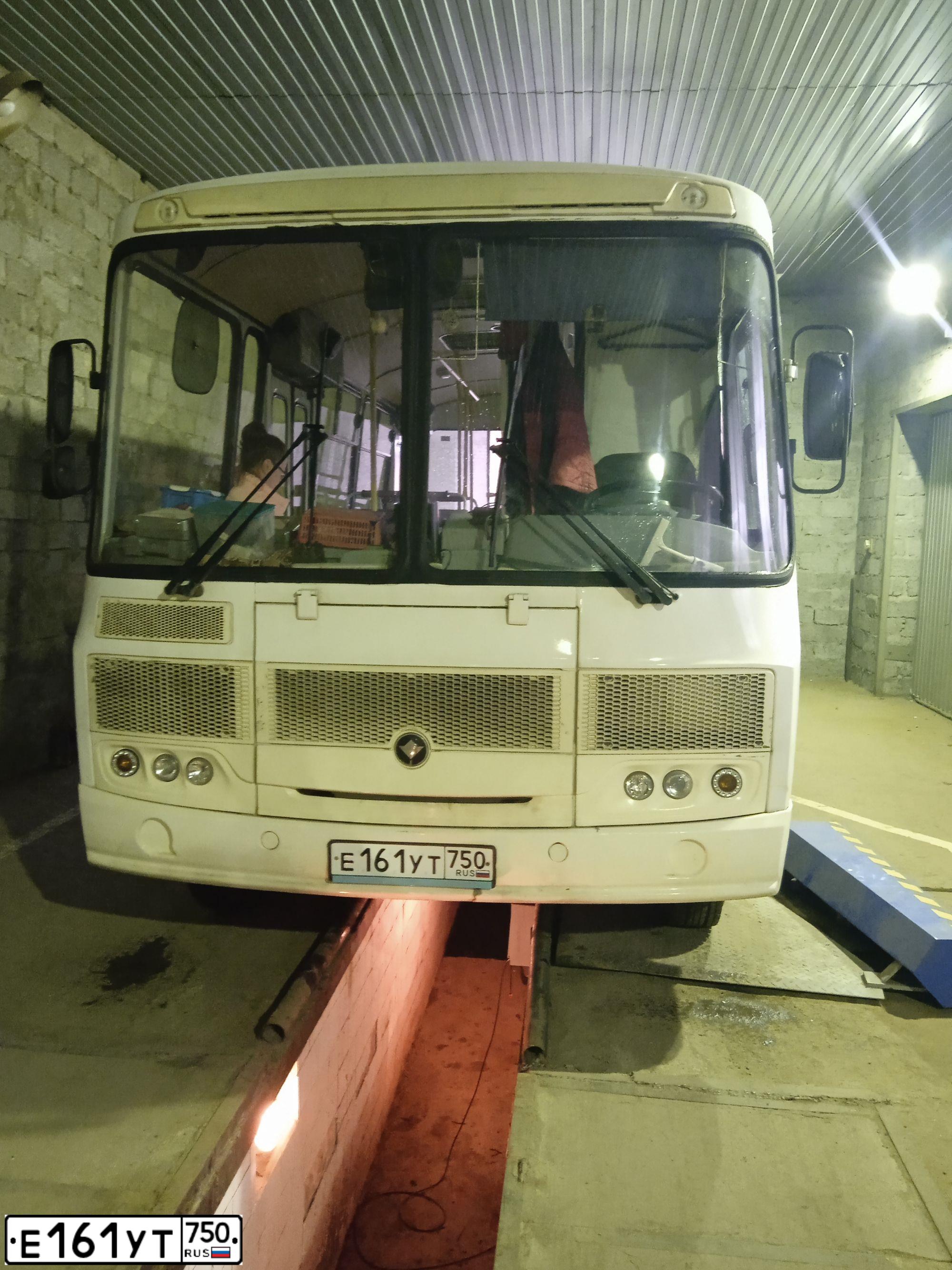 Фото автомобиля PAZ Z 3205, 2019 — госномер Е161УТ750. Цвет: Белый