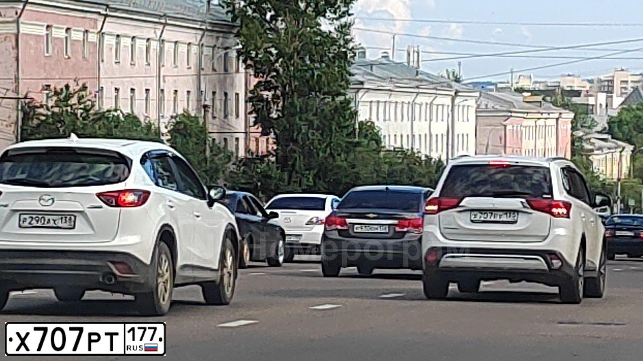Фото автомобиля NISSAN MICRA, 2005 — госномер А779УМ750. Цвет: ЗЕЛЕНЫЙ