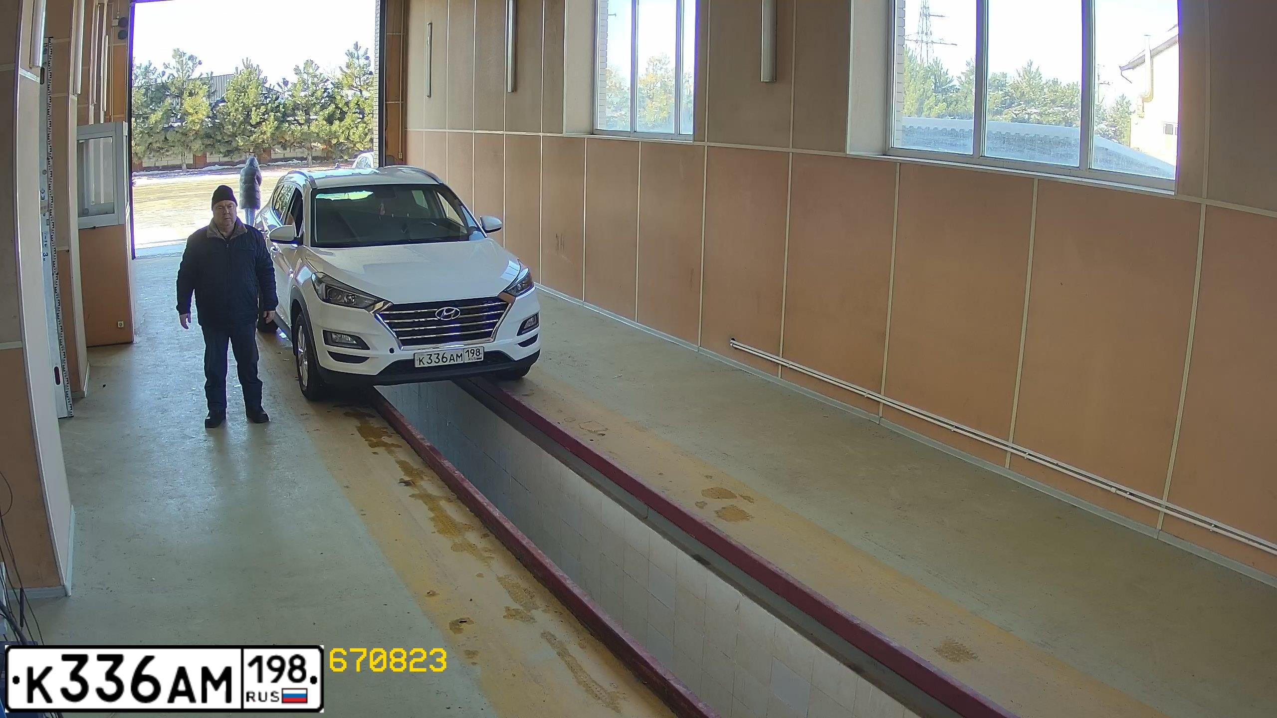 Фото автомобиля HYUNDAI TUCSON, 2019 — госномер Т334УА193. Цвет: Белый