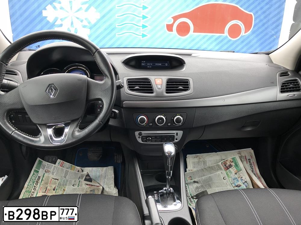Фото автомобиля VOLKSWAGEN GOLF, 2013 — госномер В298ВР777. Цвет: ГОЛУБОЙ