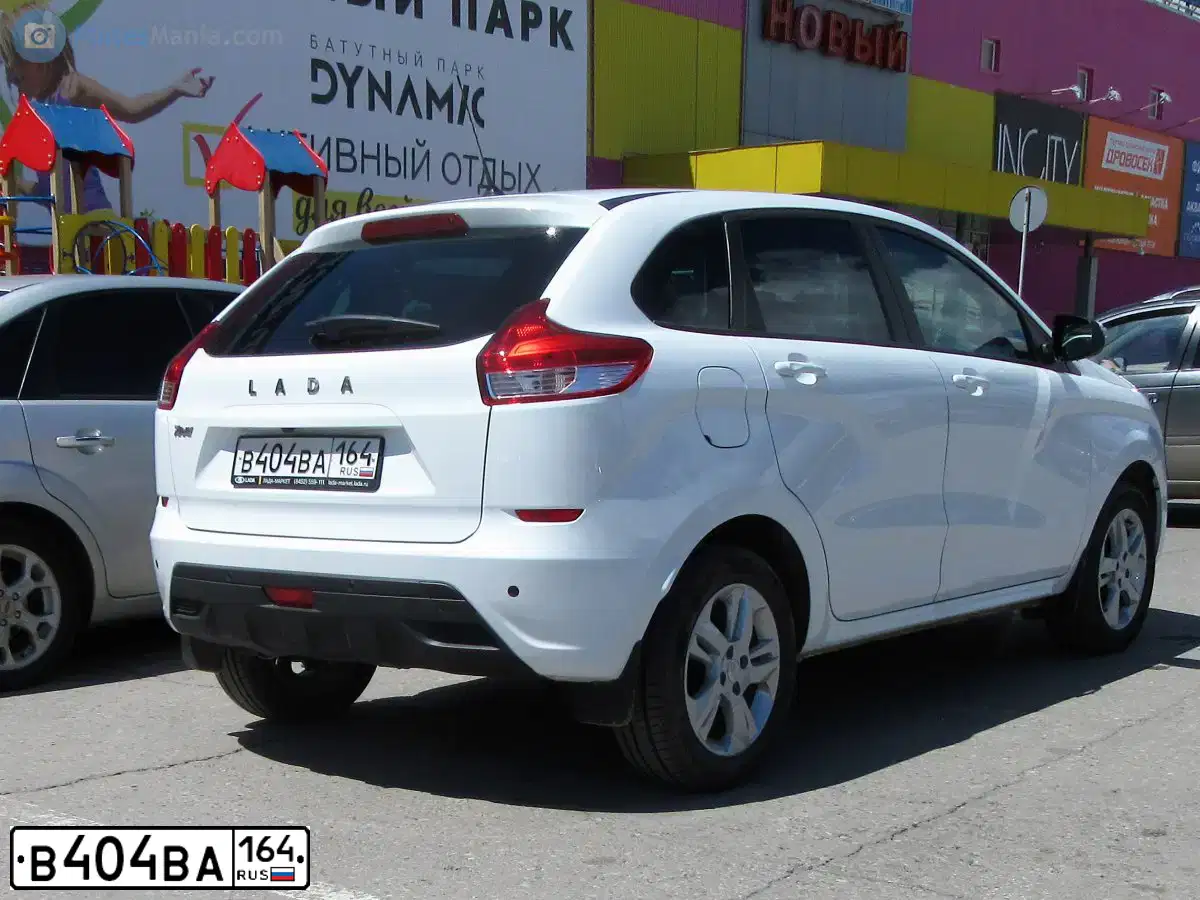 Фото автомобиля LADA XRAY, 2016 — госномер В404ВА164. Цвет: БЕЛЫЙ