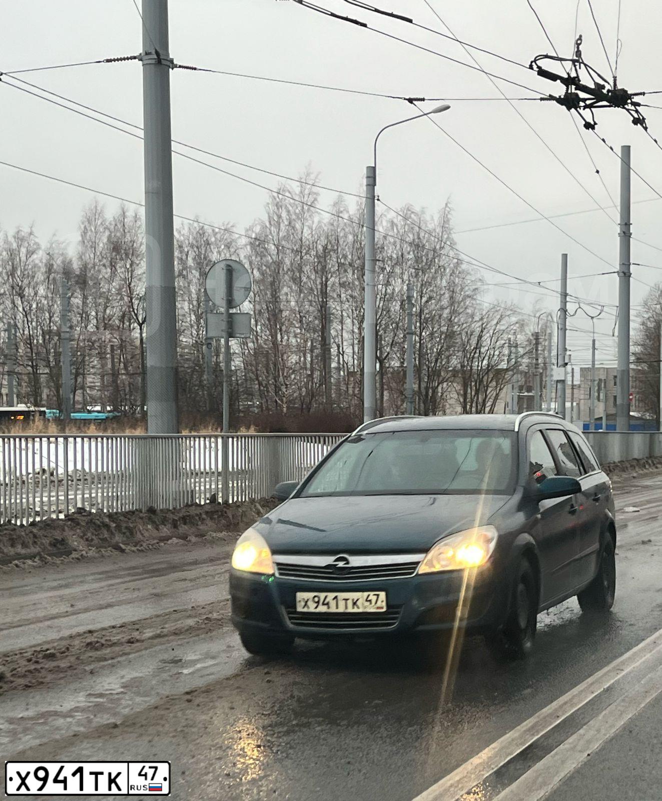Фото автомобиля OPEL ASTRA, 2007 — госномер Х941ТК47. Цвет: ТЕМНО-СИНИЙ
