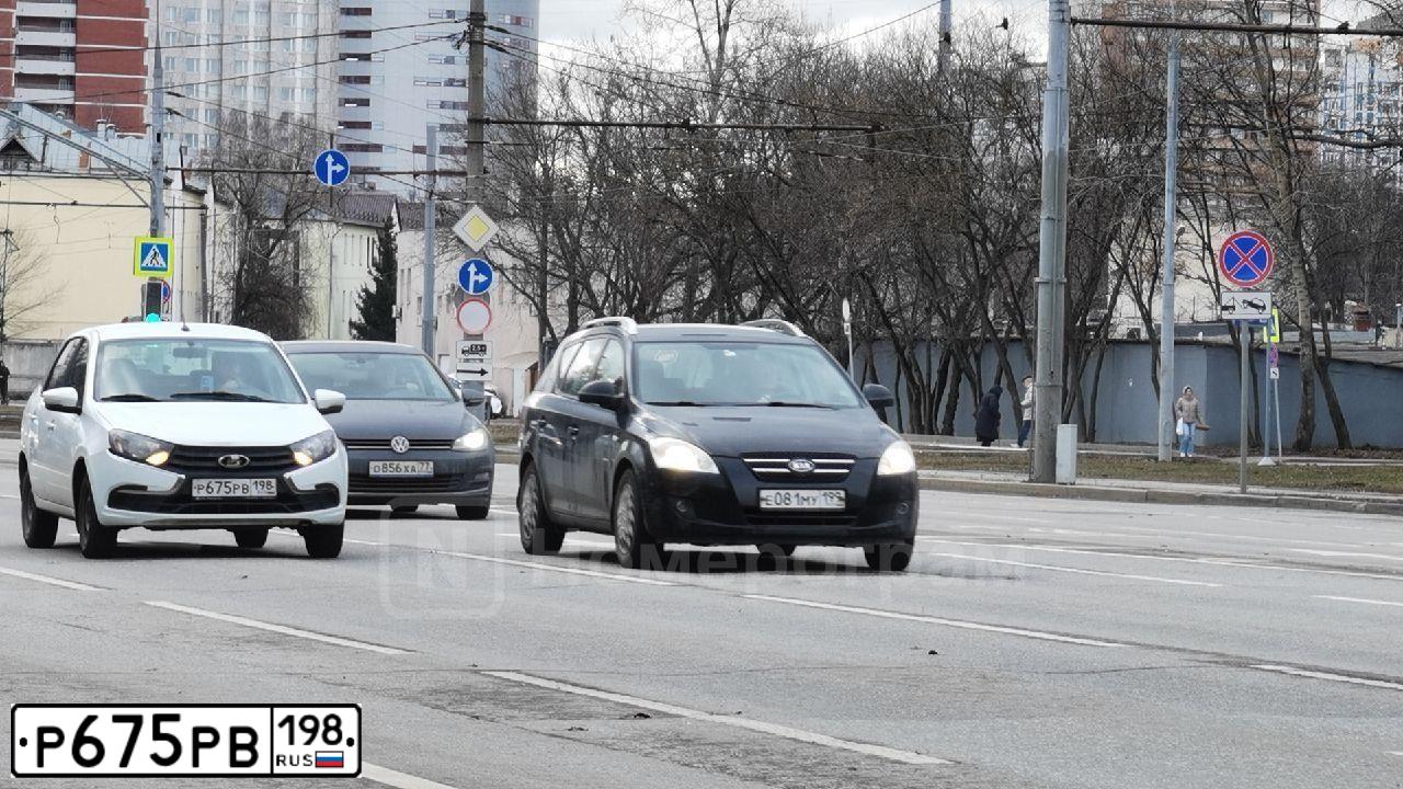 Фото автомобиля VAZ LADA GRANTA 219040, 2023 — госномер Р675РВ198. Цвет: Белый