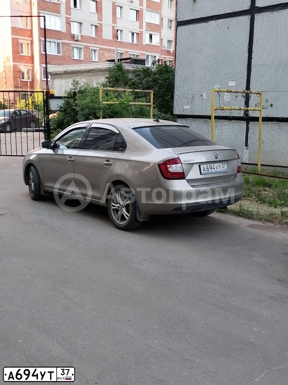 Фото автомобиля SKODA RAPID, 2018 — госномер А694УТ37. Цвет: БЕЖЕВЫЙ