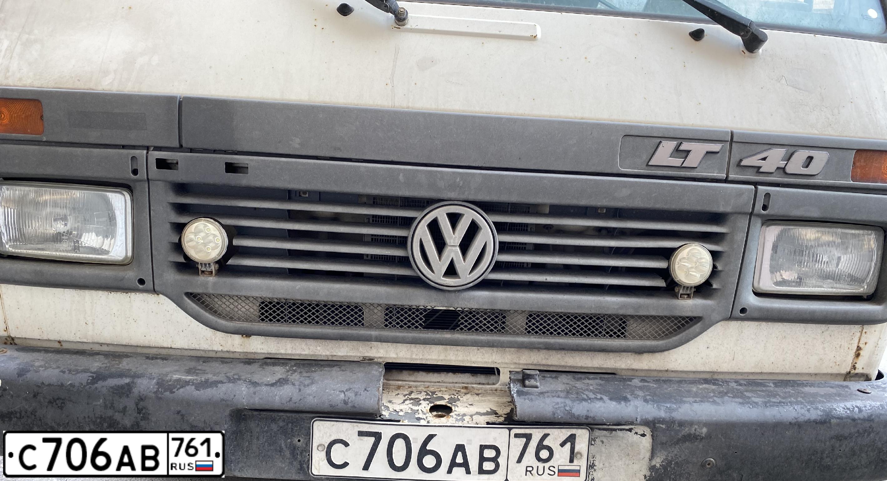 Фото автомобиля VOLKSWAGEN LT, 1994 — госномер С706АВ761. Цвет: Белый