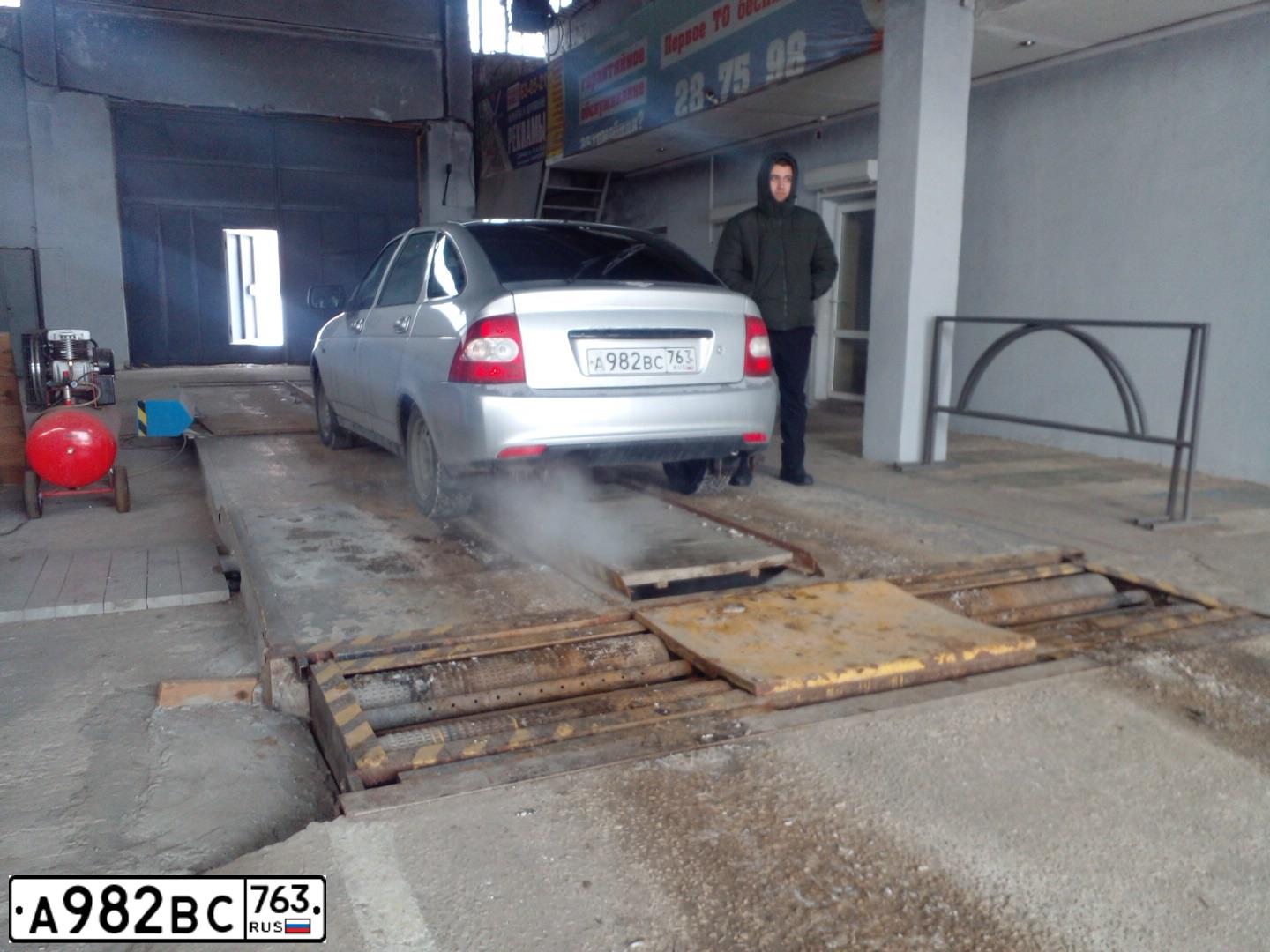 Фото автомобиля LADA 2172 PRIORA, 2012 — госномер К666МА134. Цвет: СВЕТЛО-СЕРЫЙ