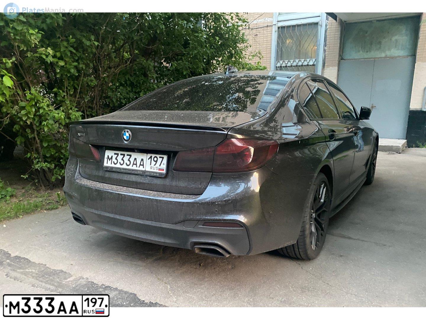 Фото автомобиля BMW SERIE 5, 2018 — госномер М333АА197. Цвет: ТЕМНО-СЕРЫЙ