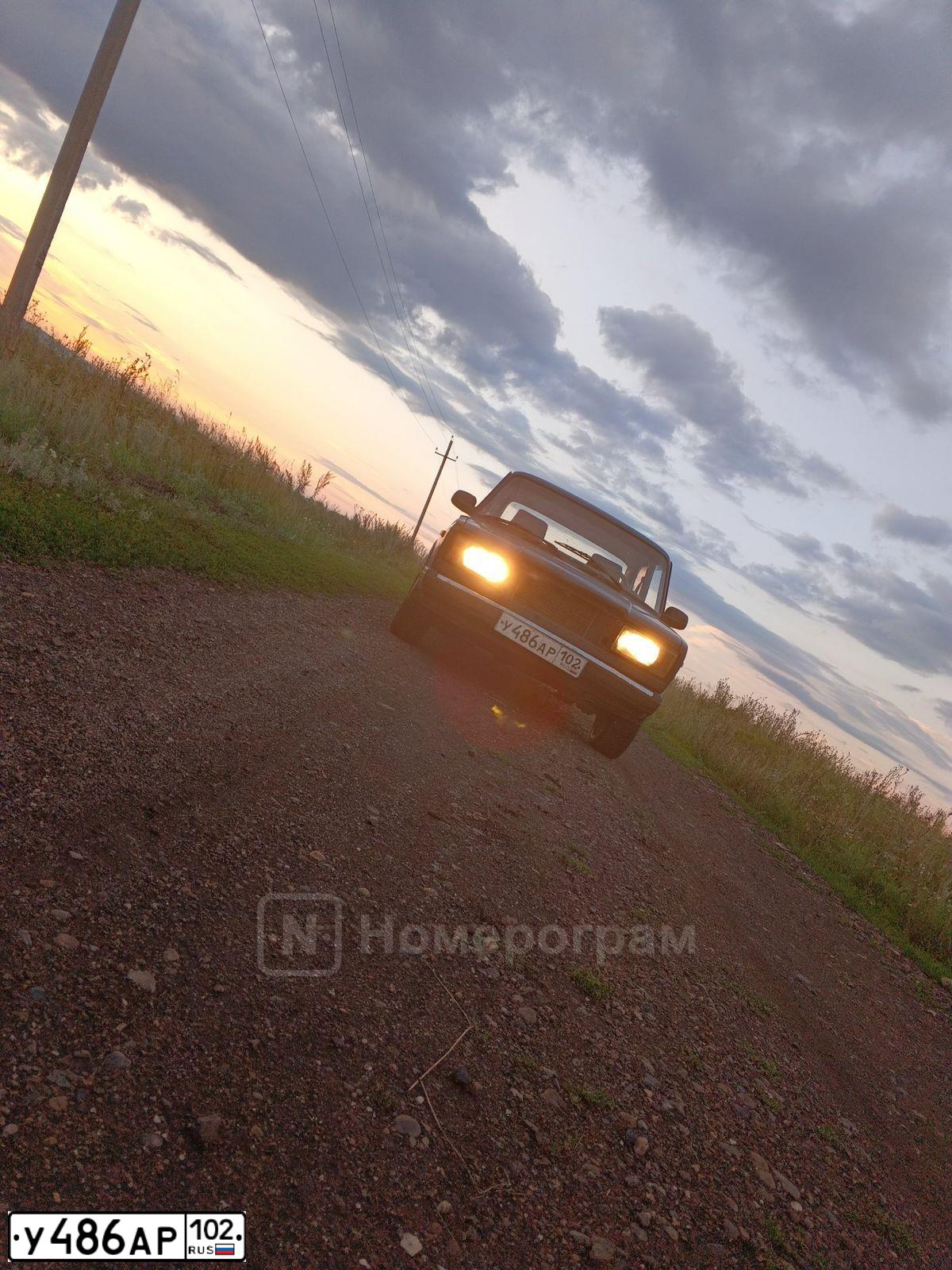 Фото автомобиля LADA 2107, 2003 — госномер У486АР102. Цвет: сине-зеленый