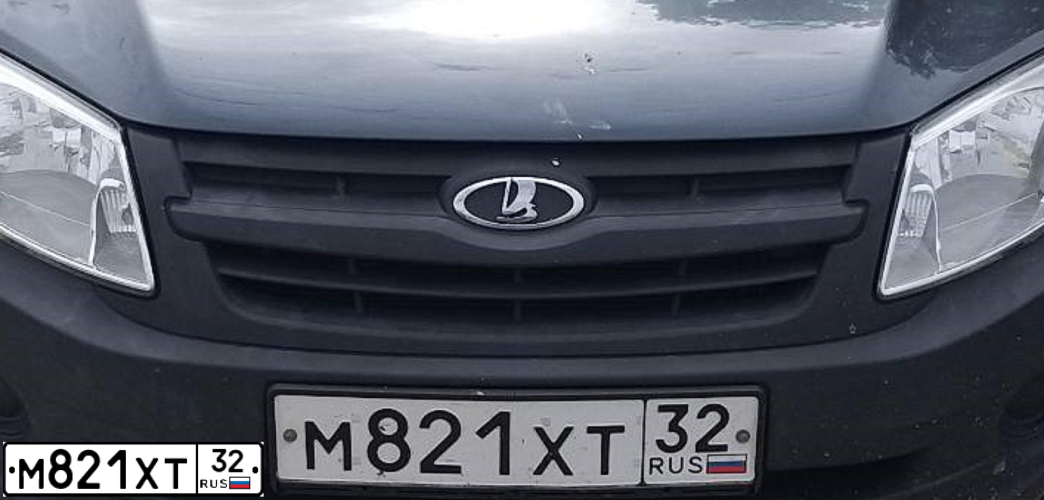 Фото автомобиля LADA 2190 GRANTA, 2014 — госномер С817СК57. Цвет: СЕРЕБРИСТЫЙ ТЕМНО-СЕРЫЙ