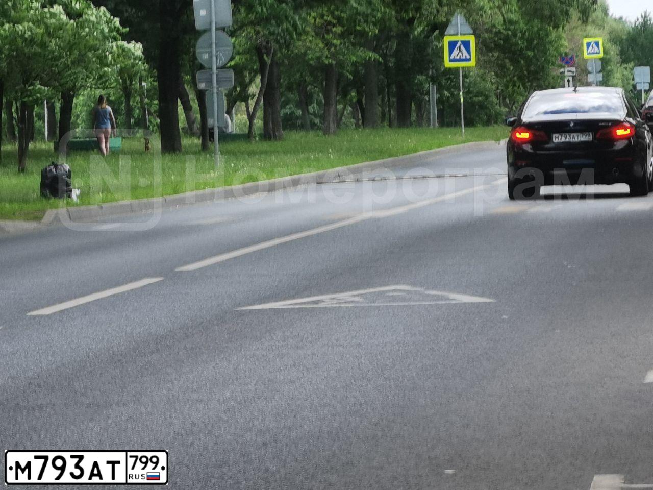 Фото автомобиля BMW SERIE 5, 2017 — госномер М793АТ799. Цвет: ЧЕРНЫЙ